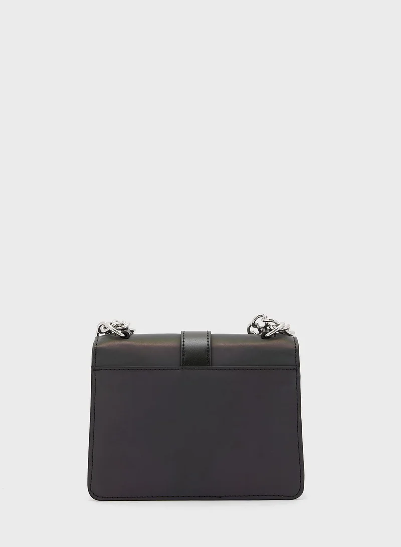 TOMMY JEANS Link Chain Crossbody Bag