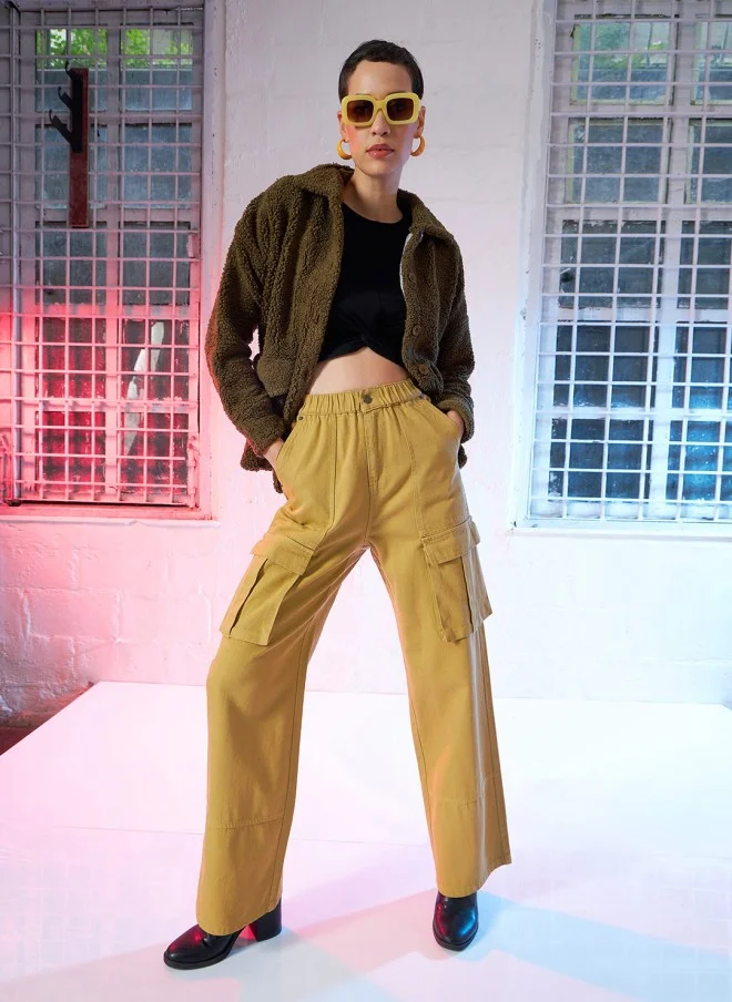 SASSAFRAS Cropped Black Twisted Knot Top for Women