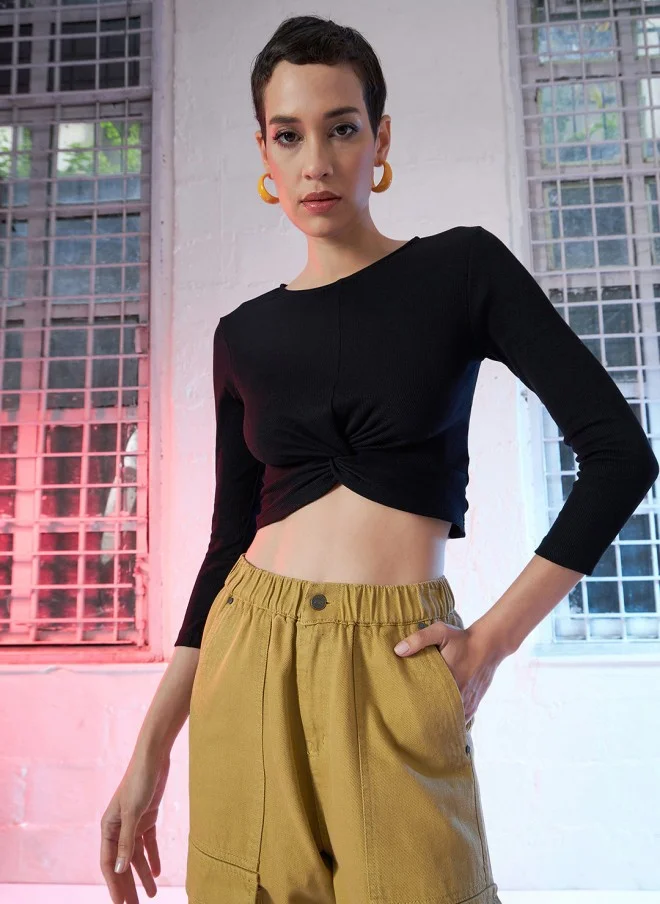 ساسافراس Cropped Black Twisted Knot Top for Women