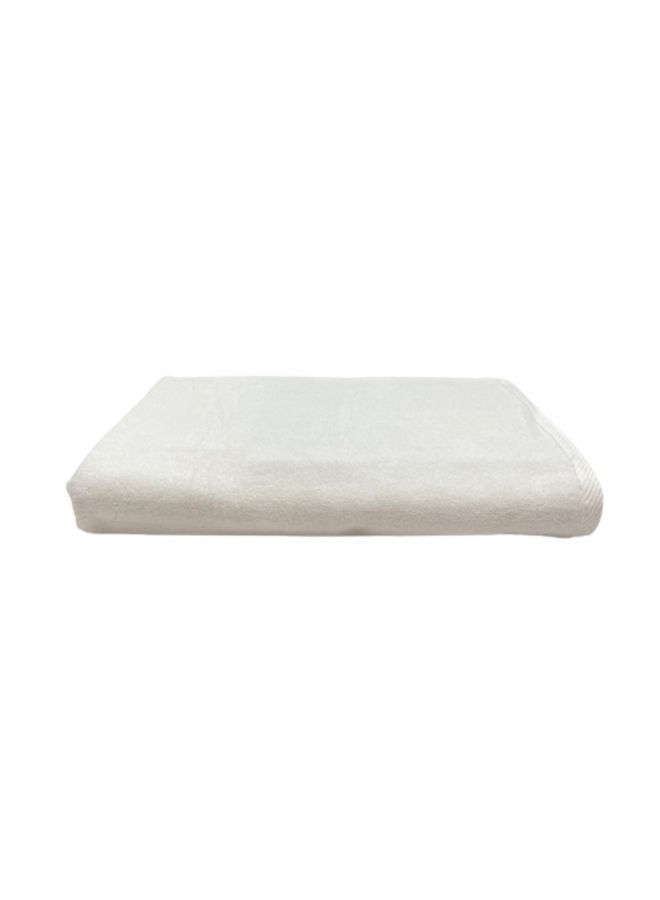 BYFT Iris (White) Premium Plain Bath Sheet(90x180,Set of 1) 100% Cotton, Highly Absorbent and Ultrasoft Quick Dry Bath Linen -600 GSM  - Image 3