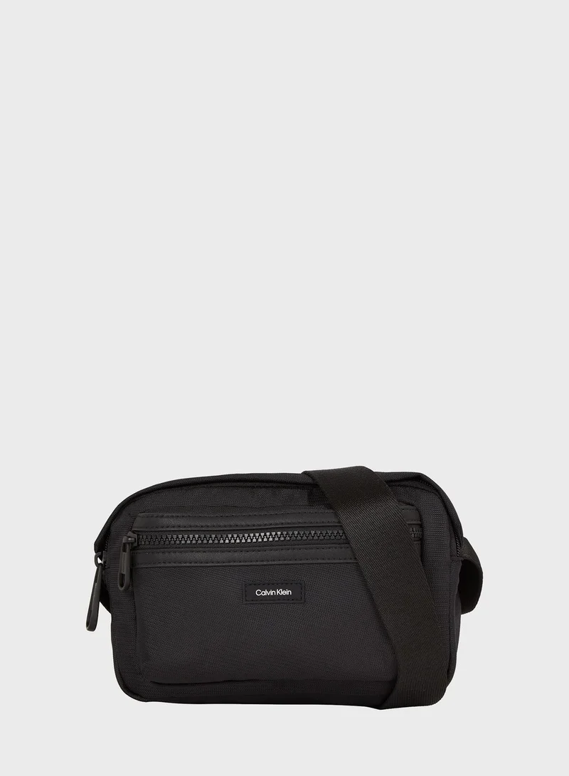 CALVIN KLEIN Essential Camera Bag