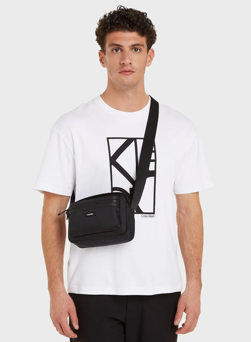 CALVIN KLEIN Essential Camera Bag