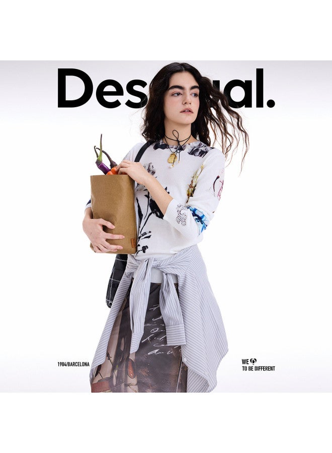 DESIGUAL سويت شيرت محبوك للنساء بطبعة صحف زهرية، ياقة دائرية وأكمام طويلة، مجموعة خريف/شتاء 2025 - Image 2
