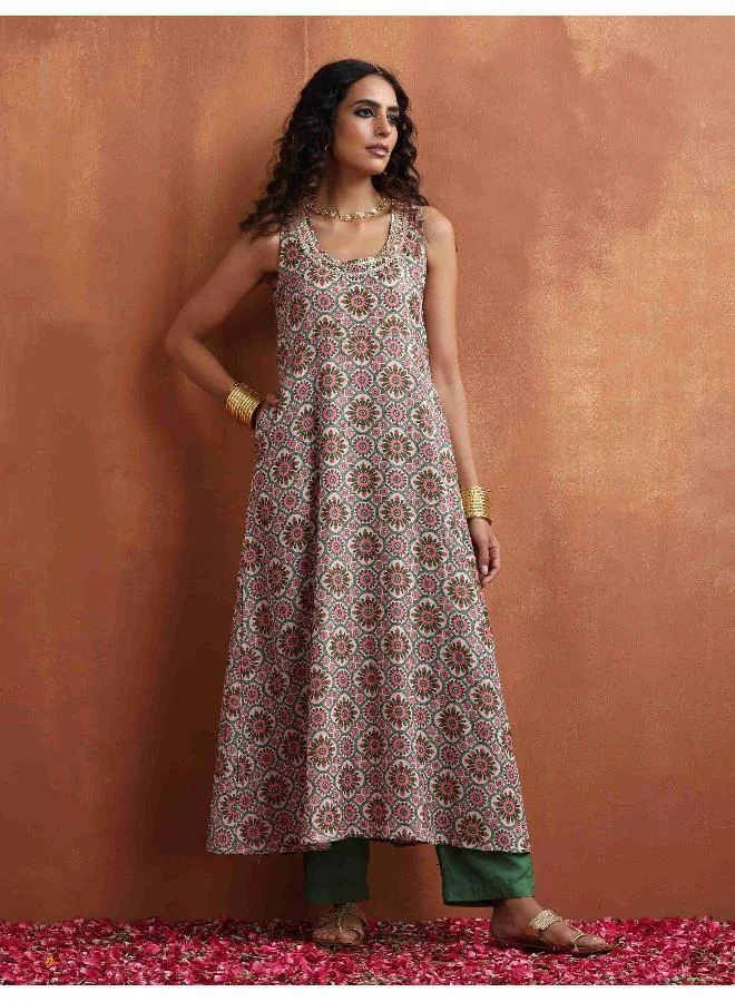 ترو برونز trueBrowns Off White Print Flared Anarkali Kurta Set