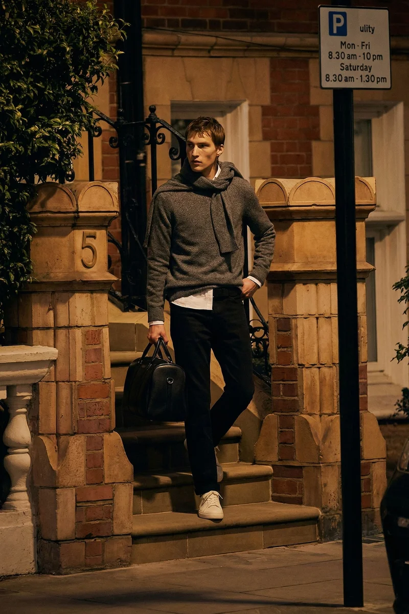 ديفاكتو Standard Fit Crew Neck Knitwear Pullover