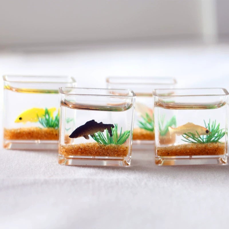 Miniature Aquarium: 1/6 & 1/12 Scale Handcrafted Glass Koi Fish Tank - High-Quality Durable Dollhouse Accessory for Dollhouse Interior Decor - Image 4