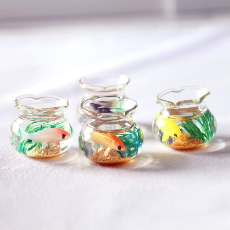 Miniature Aquarium: 1/6 & 1/12 Scale Handcrafted Glass Koi Fish Tank - High-Quality Durable Dollhouse Accessory for Dollhouse Interior Decor - Image 5