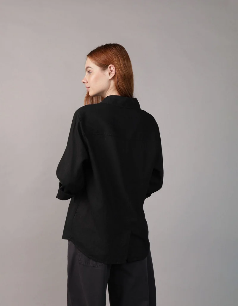 American Eagle AE Weekend Vibes Long-Sleeve Button-Up Shirt