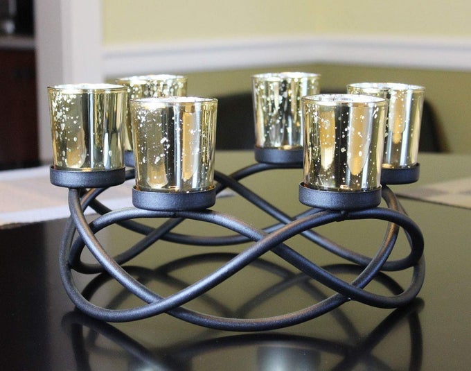 IRON ROUND TABLE DECOR CENTERPIECE DECORATIONS CANDLE HOLDER FOR WEDDINGS OUTDOOR PATIO KITCHEN DINING ROOM AND COFFEE TABLES GLASS VOTIVE TEALIGHT HOLDERS BLACK 6 GOLD CUPS