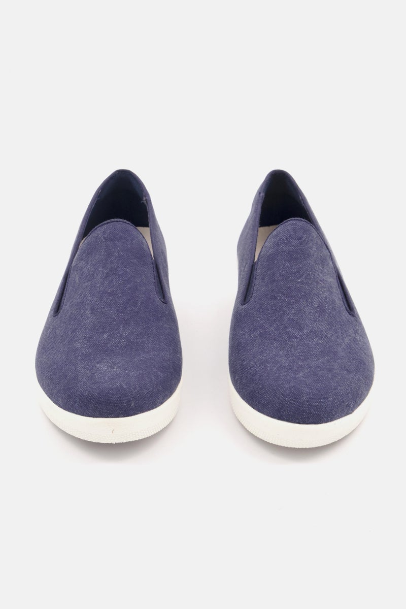 FitFlop Women Super Skate Closed Toe Slip On Casual Shoes, Navy/White  - Image 2