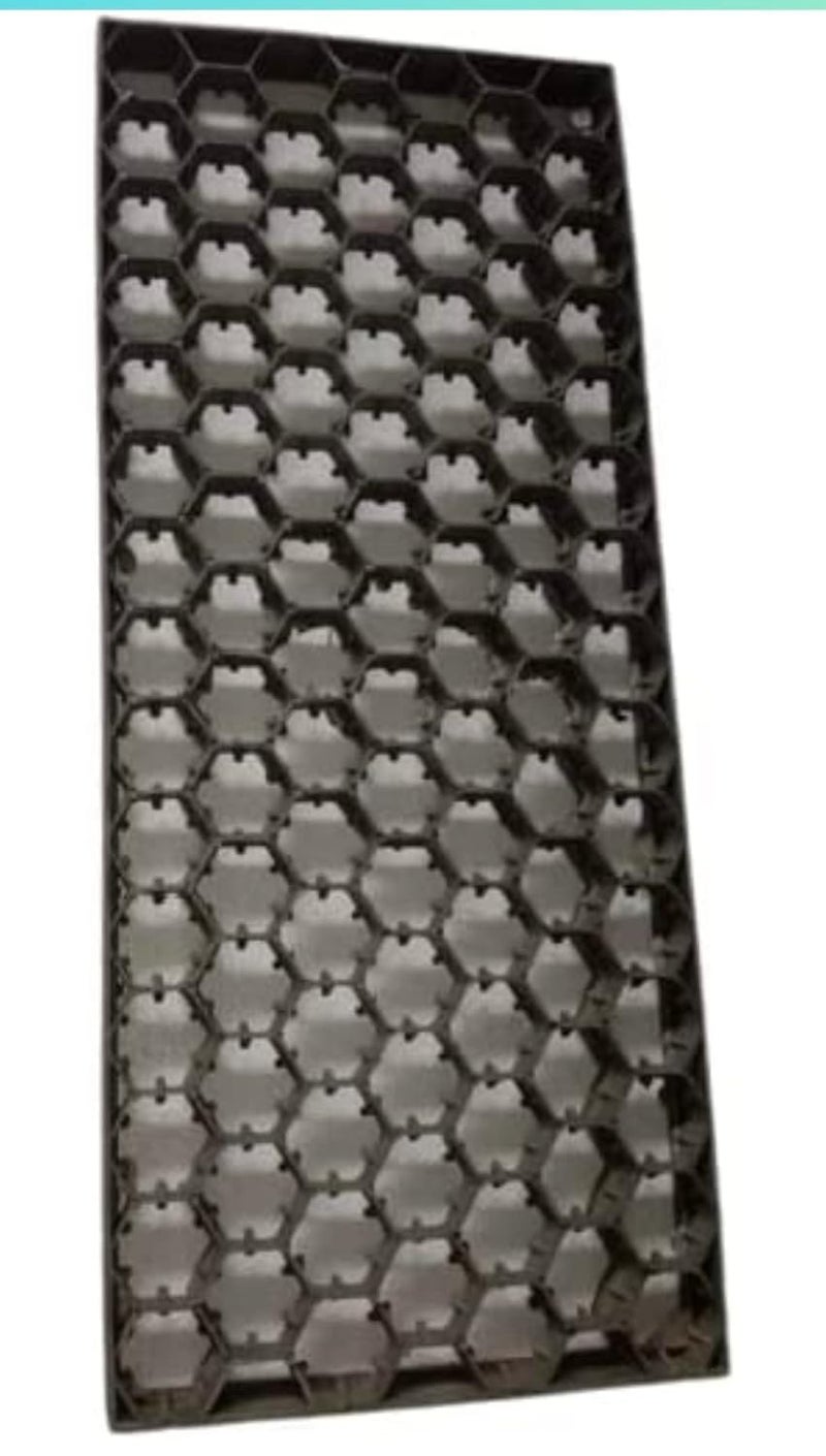METRO IMPEX Plastic Professional 101 Pieces Chicken Egg Tray for Incubator Pack of 5  - Image 1