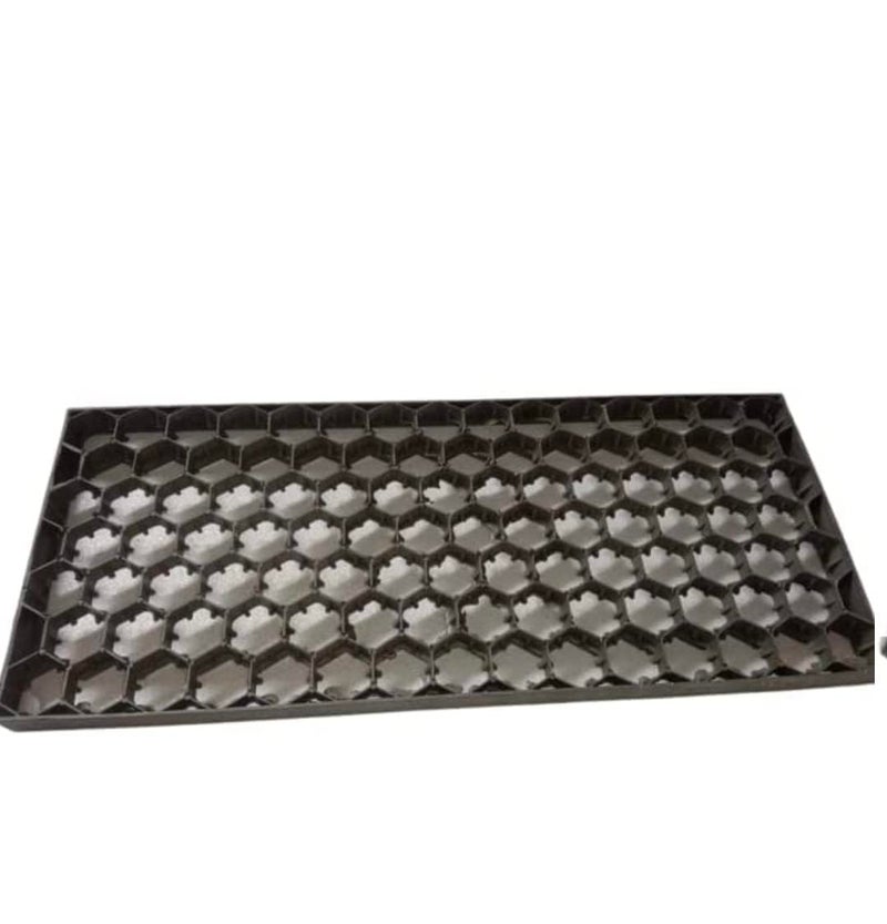 METRO IMPEX Plastic Professional 101 Pieces Chicken Egg Tray for Incubator Pack of 5  - Image 4