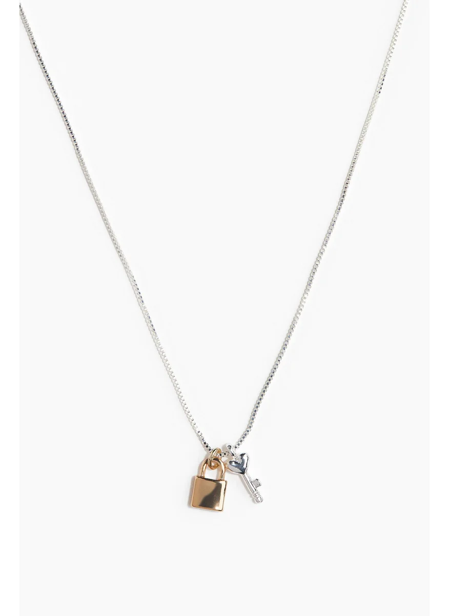 اتش اند ام Pendant Necklace