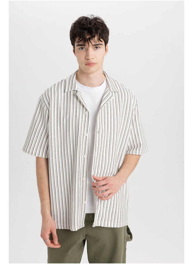 DeFacto - Man Relax Fit Apache Neck Woven Short Sleeve Shirt - Image 1