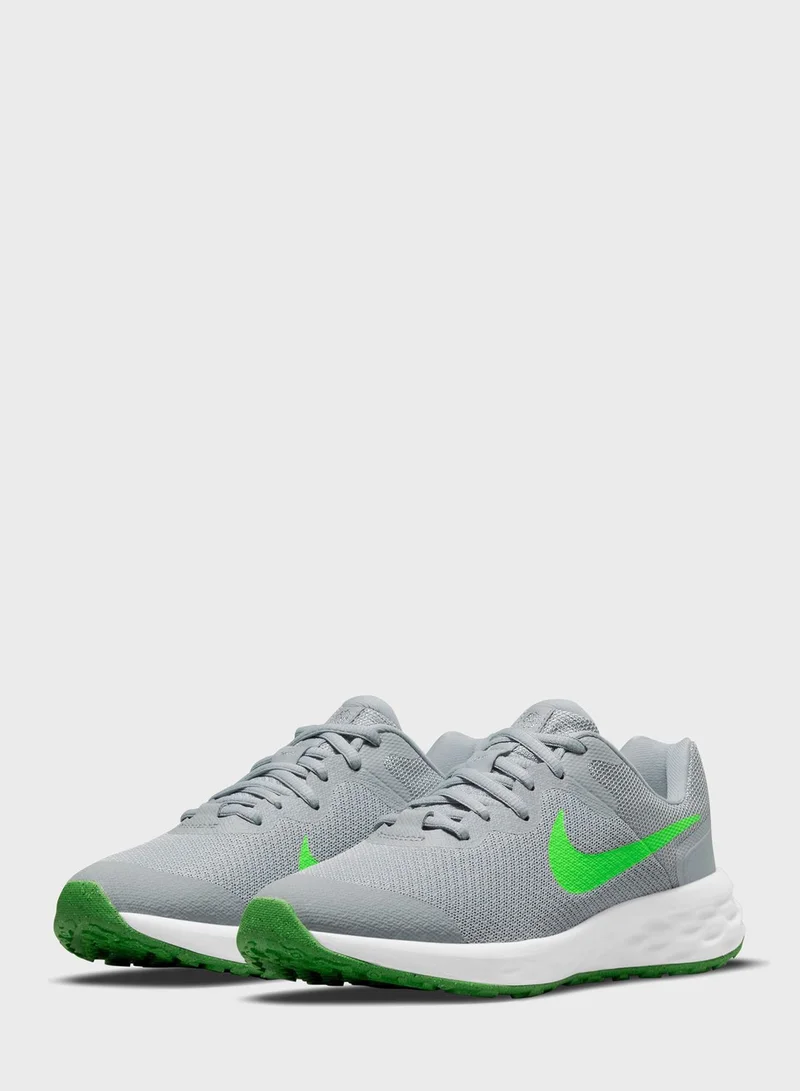 Nike Youth Revolution 6