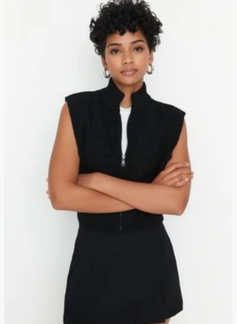 trendyol Black Crop Zippered Basic Knitwear Cardigan TWOAW23HI0015