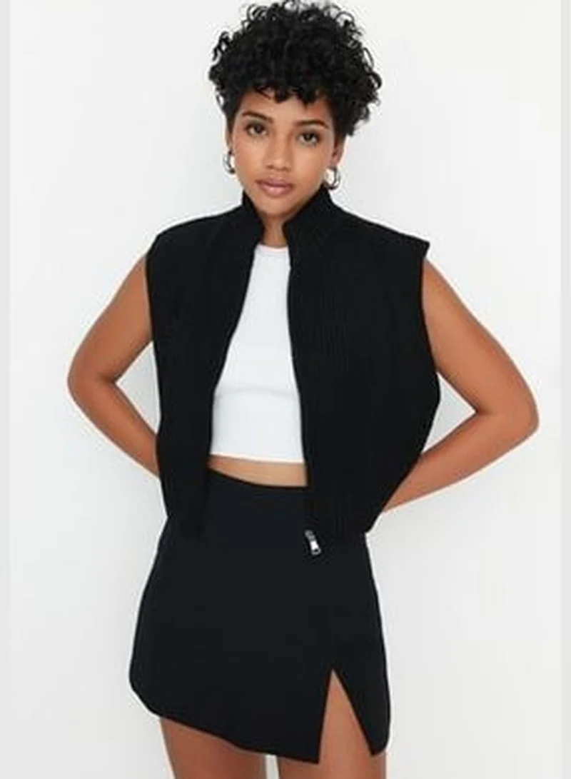 trendyol Black Crop Zippered Basic Knitwear Cardigan TWOAW23HI0015