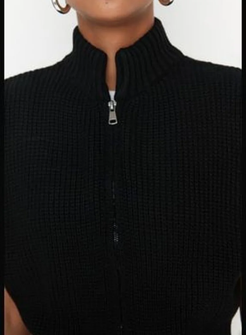 trendyol Black Crop Zippered Basic Knitwear Cardigan TWOAW23HI0015