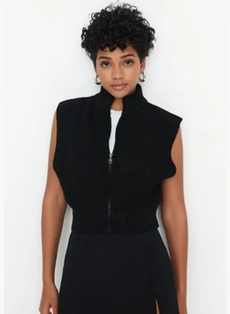 trendyol Black Crop Zippered Basic Knitwear Cardigan TWOAW23HI0015