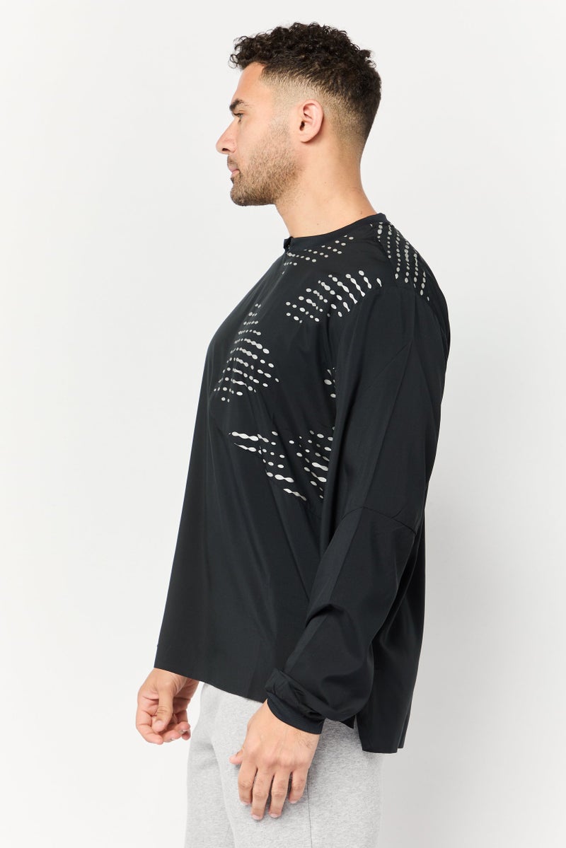 Hoka Men Sportswear Fit Long Sleeve Training Wind Shell Jacket, Black - Image 2