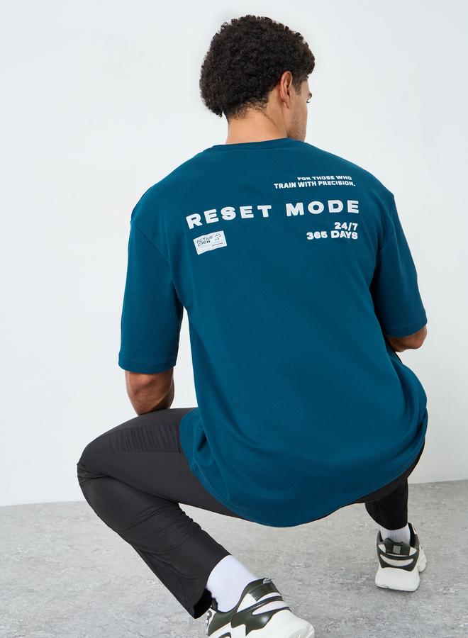 Styli Active Men Oversized Minimal Front Print T-Shirt - Image 4