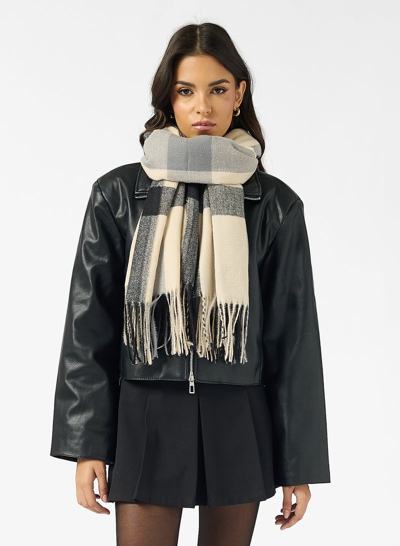 ELLA Classic Checkered Tassel Scarf - Image 3