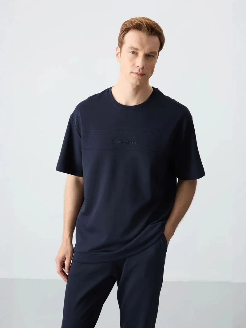 تومي لايف TOMMY Men's Oversized T-shirt And Pants Set