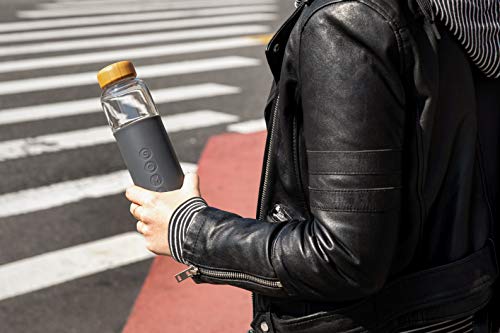 Soma Glass Water Bottle with Silicone Sleeve BPAFree Gray 17oz - Image 3
