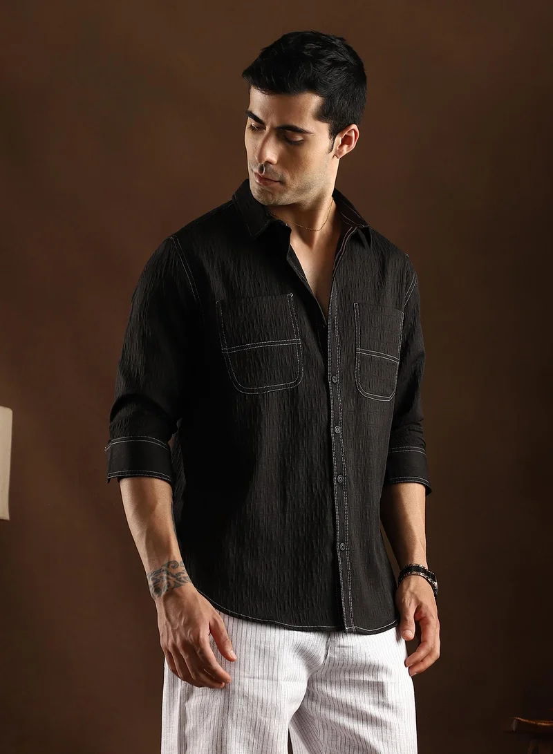 Campus Sutra Campus Sutra Men's Onyx Black Contrast-Stitch Utility Shirt For Casual Wear | Spread Collar | Long Cuffed Sleeves | Button Closure | Shirt Crafted With Comfort Fit For Everyday Wear