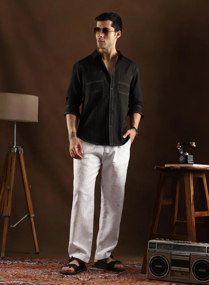 Campus Sutra Campus Sutra Men's Onyx Black Contrast-Stitch Utility Shirt For Casual Wear | Spread Collar | Long Cuffed Sleeves | Button Closure | Shirt Crafted With Comfort Fit For Everyday Wear