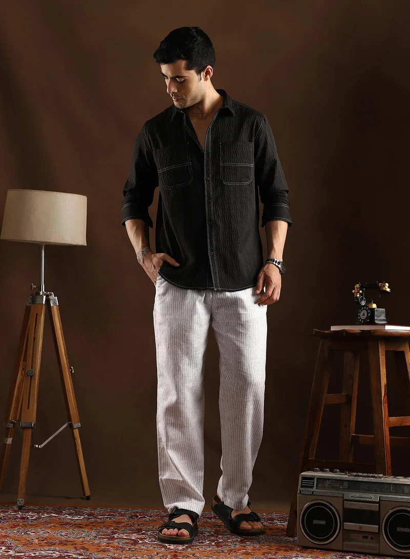 Campus Sutra Campus Sutra Men's Onyx Black Contrast-Stitch Utility Shirt For Casual Wear | Spread Collar | Long Cuffed Sleeves | Button Closure | Shirt Crafted With Comfort Fit For Everyday Wear