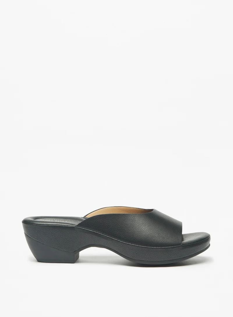 فلورا بيلا من شو إكسبرس Womens Solid Slip On Sandals With Block Heels By Shoexpress