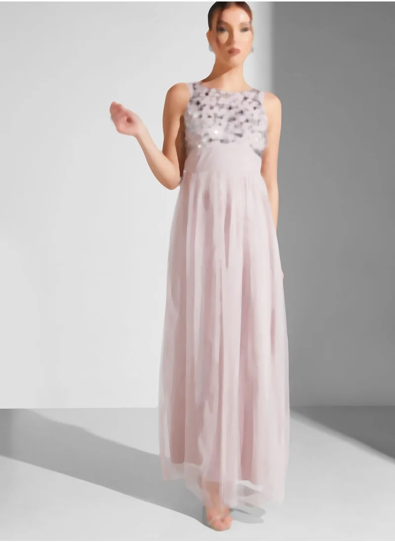 Namshi x Julia Embellished Bodice Maxi Dress