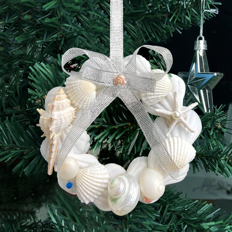 JQAQJU Seashell Ornaments for Christmas Tree 2PCS Handmade Natural Shell Crafts  Small Christmas Tree Wreath Hanging Ornaments  for Christmas Decorations  Coastal & Beach & Nautical Christmas Tree Ornaments - Image 1