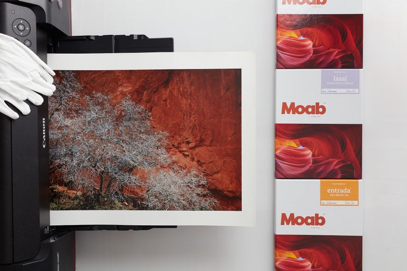 Moab Entrada Rag Bright 190, 100% Cotton Fine Art Archival Inkjet Paper, 2-Sided, Smooth (Hotpress) Bright White Matte, Medium Weight 190gsm, 8.5 x 11 Inches, 25 Sheets - Image 4