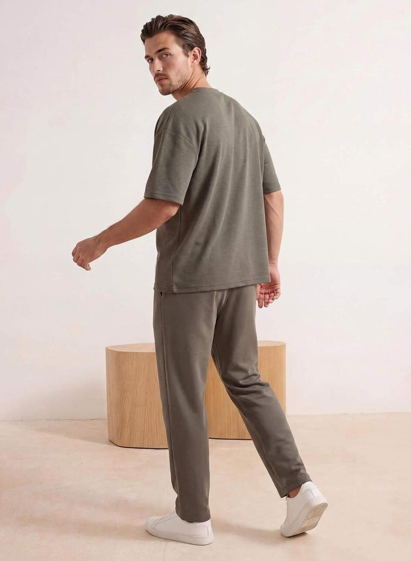 trendyol Khaki Regular/Normal Cut Ribbed Stitching Soft Textured Sweatpants Tmnss26Ea00001 - Image 3