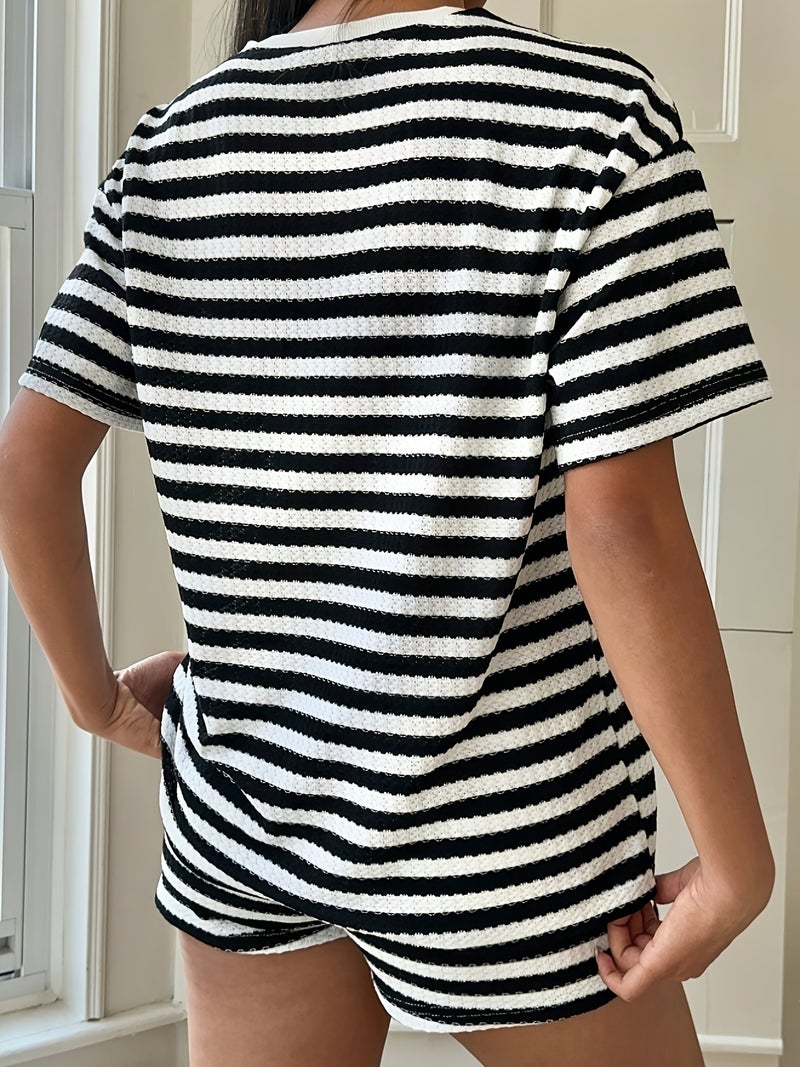 Spring/Summer Women's Casual Outing Fashion Simple Striped Shorts T-Shirt Two-Piece Set - Image 2