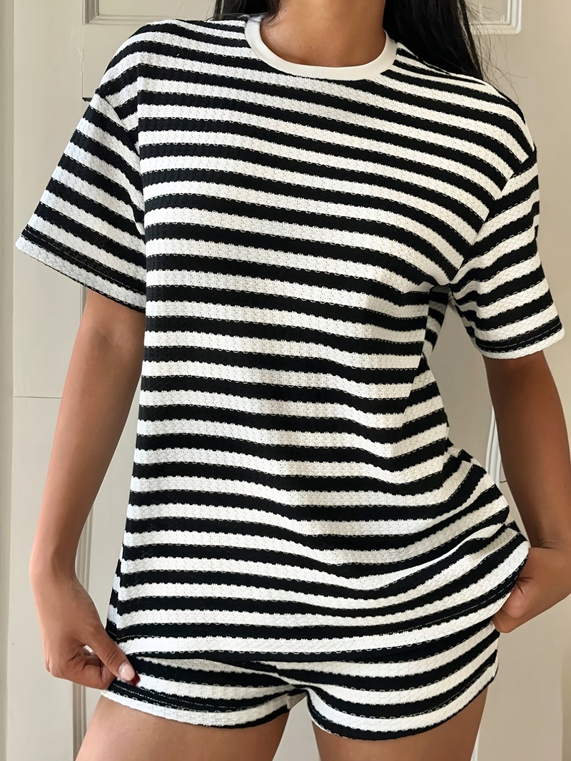 Spring/Summer Women's Casual Outing Fashion Simple Striped Shorts T-Shirt Two-Piece Set - Image 5