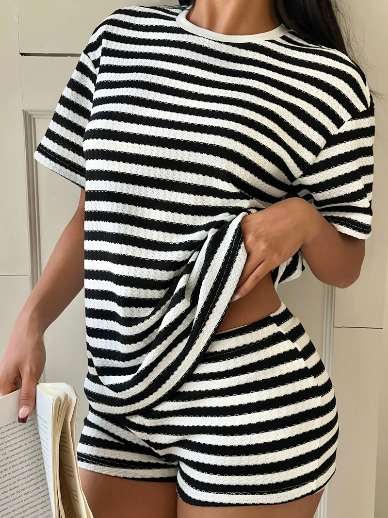 Spring/Summer Women's Casual Outing Fashion Simple Striped Shorts T-Shirt Two-Piece Set - Image 4