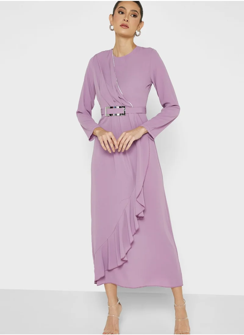 خزانة Ruffle Hem Dress With Belt