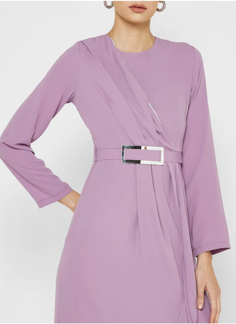 خزانة Ruffle Hem Dress With Belt
