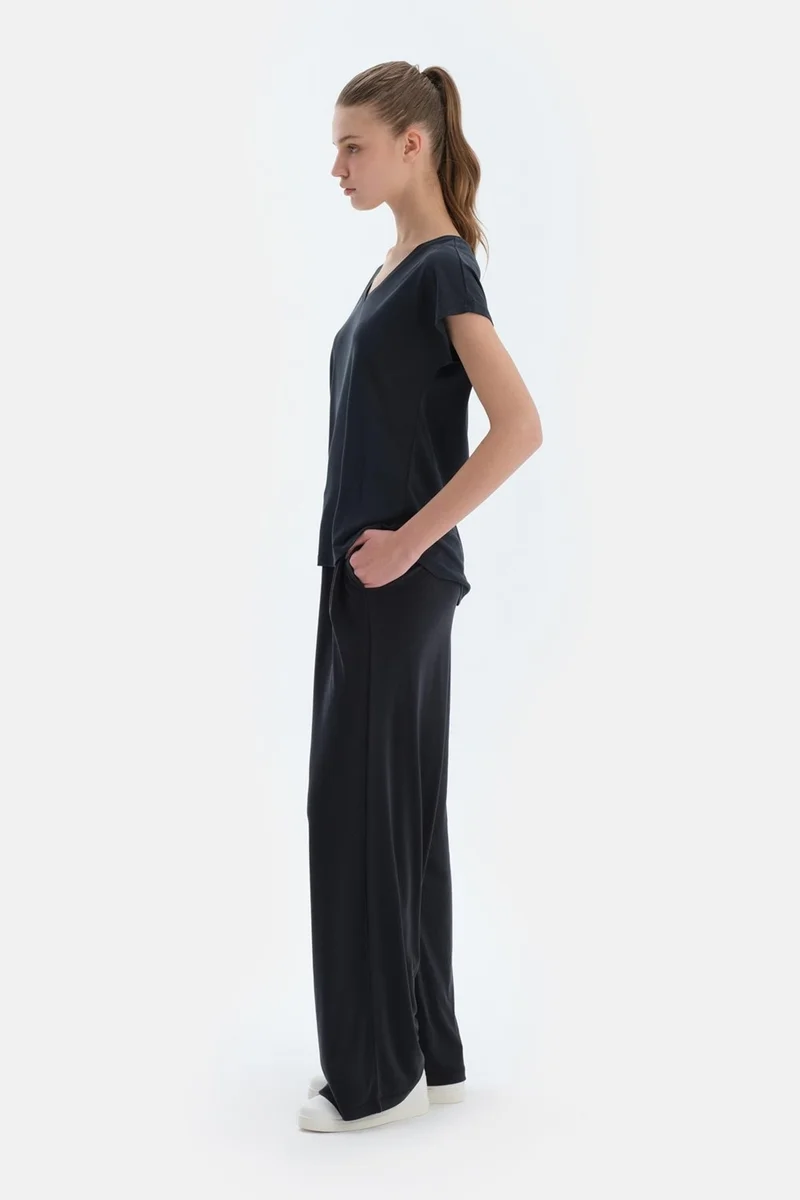 داجي Black Pocket Basic Modal Trousers