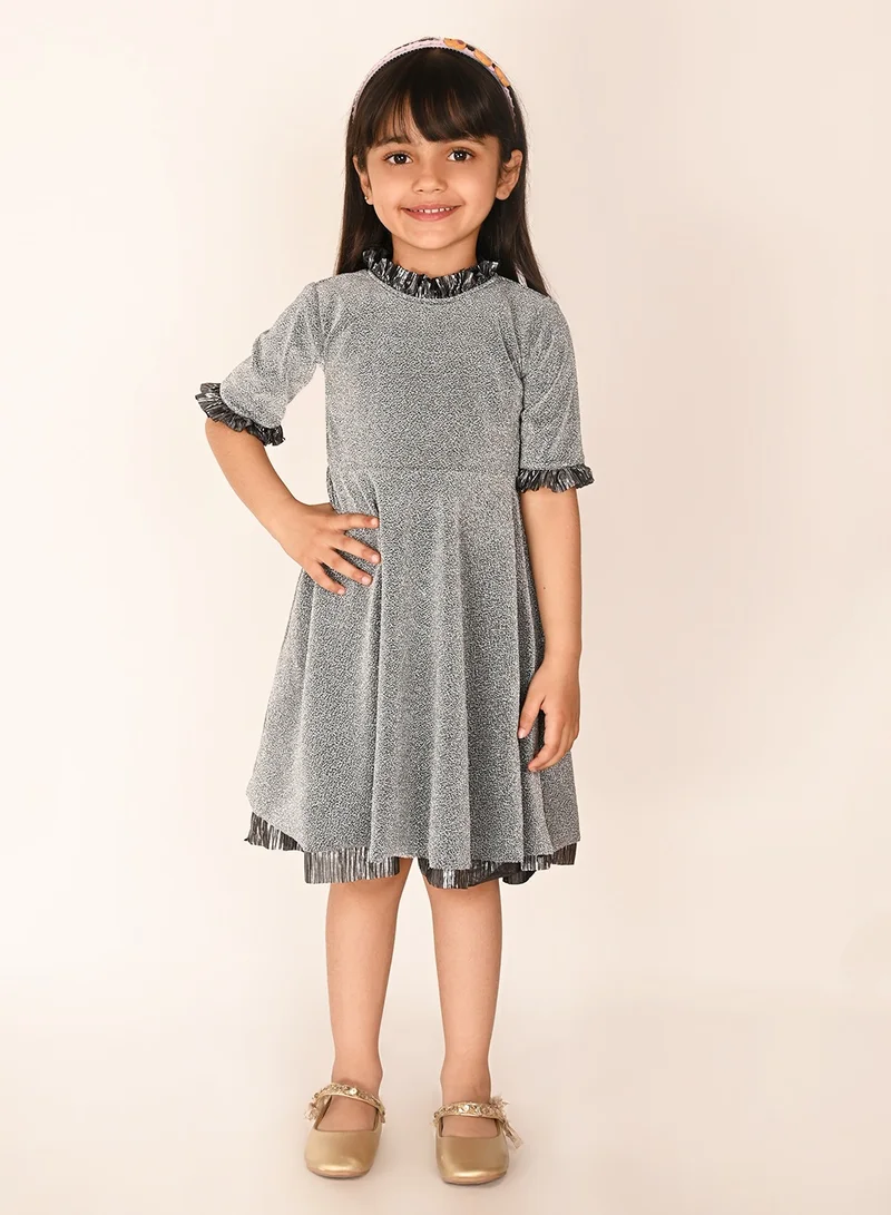 ليل بيكس Shimmering Ruffle-Trim Dress