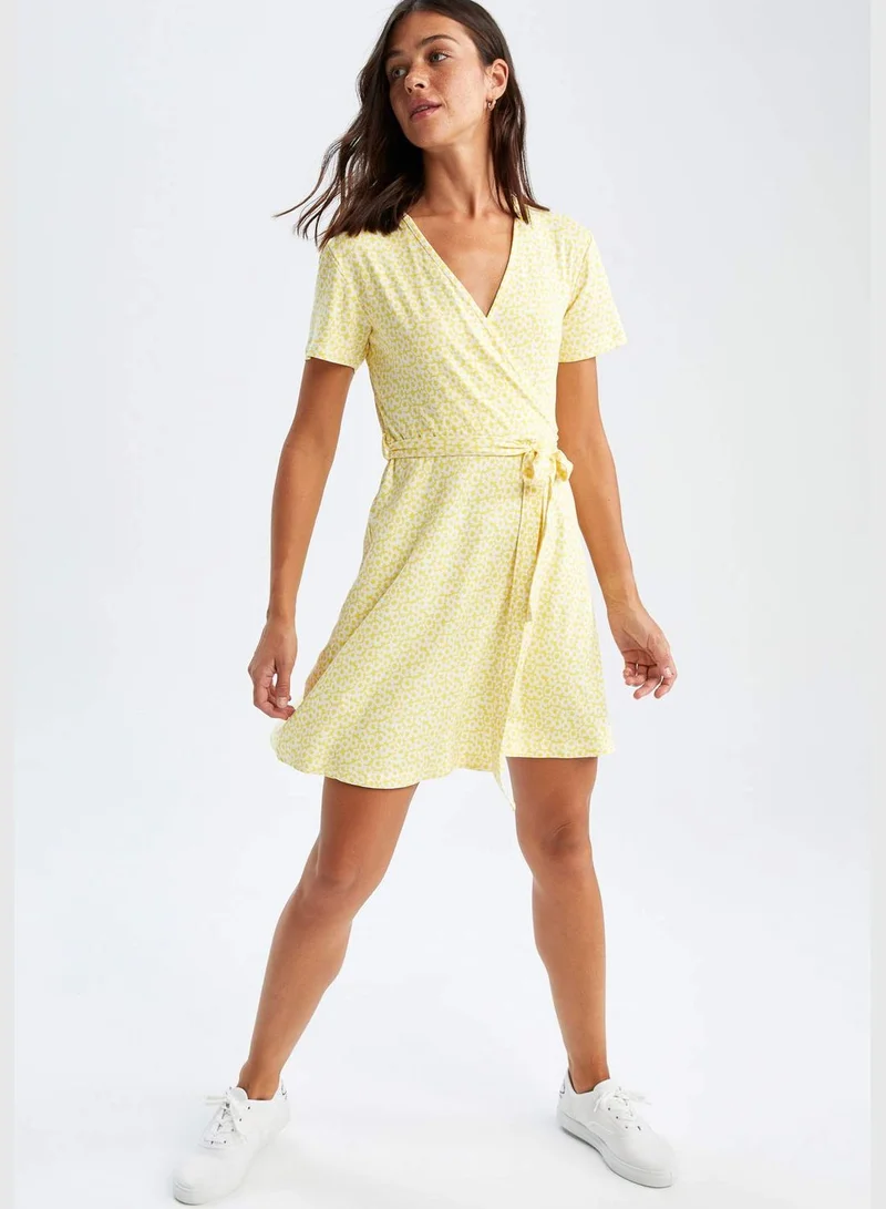 DeFacto Linking Advanced Patterned V Neck Dress