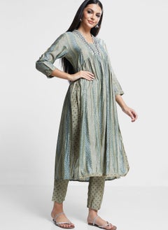 indya Printed Tiered Kurti With Dupatta & Pants Set  - Image 5