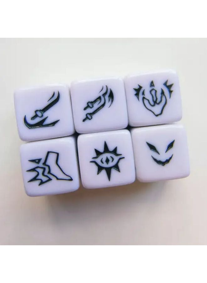6 قطع من النرد D6 بأنماط كلمات MTG باللونين الأبيض والأسود هدية لحفلات الألعاب - Image 1