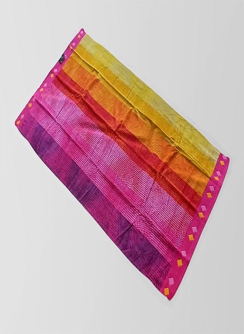 Luxury 100% cotton towel - 95 x 175 cm for perfect comfort.