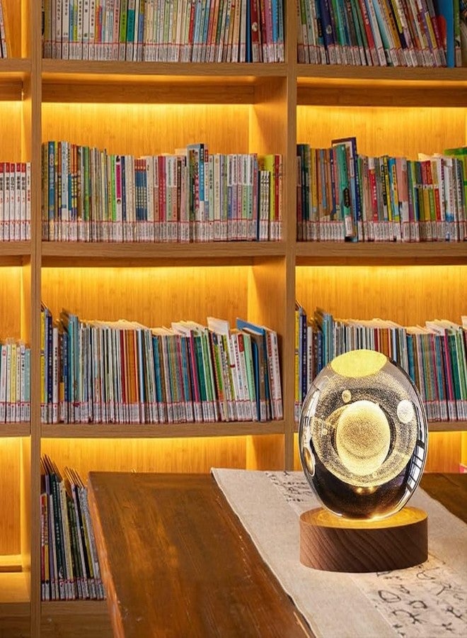 KLIVE مصباح كرة المجرة ثلاثي الأبعاد من KLIVE، مزود بمنفذ USB، مصباح LED ملون، قاعدة خشبية، كرة كريستالية لتزيين المنزل، هدية عيد ميلاد (قطعة واحدة) (زحل) - Image 3