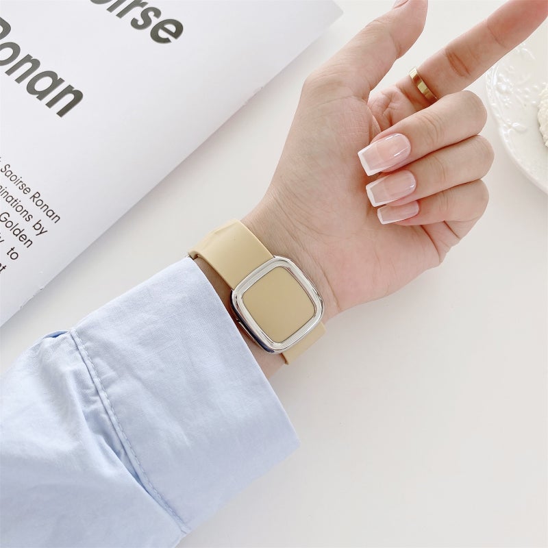 Modern Style Silicone Watch Band For Apple Watch Ultra 49mm&Watch Ultra 2 49mm / Series 9&8&7 45mm / SE 3&SE 2&6&SE&5&4 44mm / 3&2&1 42mm, Style:Silver Buckle(Mint Green)