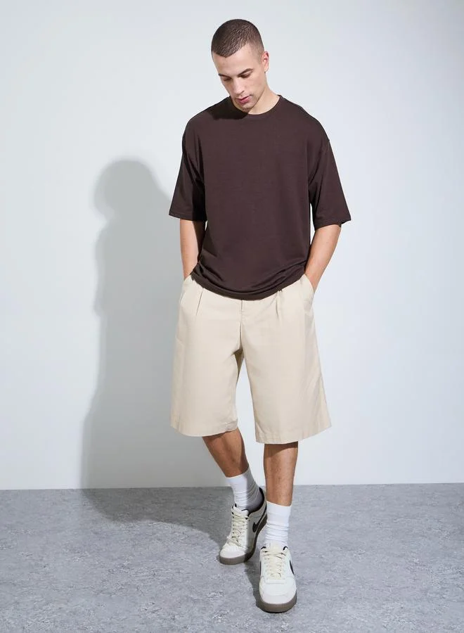 Styli Men Brown Boxy Fit Graphic Print Crew Neck T-Shirt